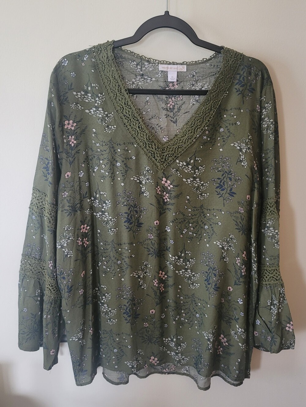 Westport Olive Floral V-Neck Lace-Trim Tunic Blouse/ Bell Sleeves / Boho